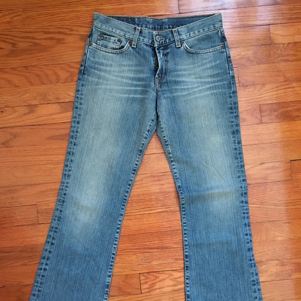 Lucky Jeans